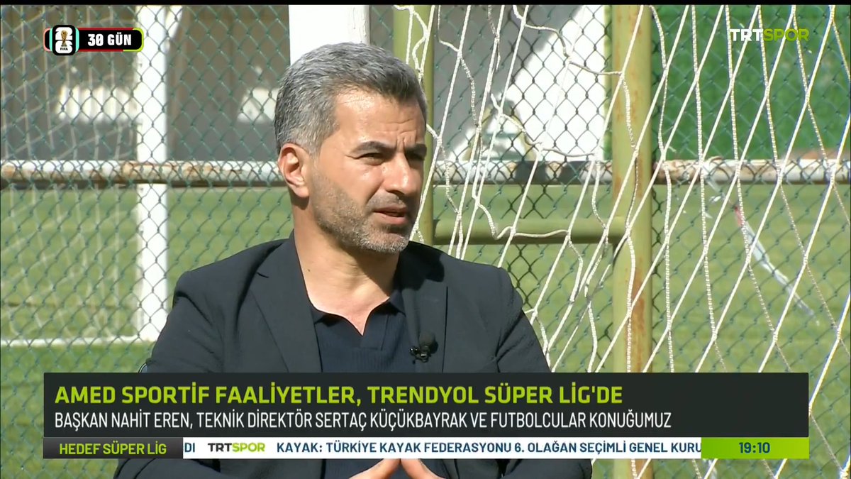 🗣️🎙️ Amed Sportif Faaliyetler Başkanı Nahit Eren: "Süper Lig'in seviyesi farklı. O ligin seviyesine göre transferlerimiz olacak."