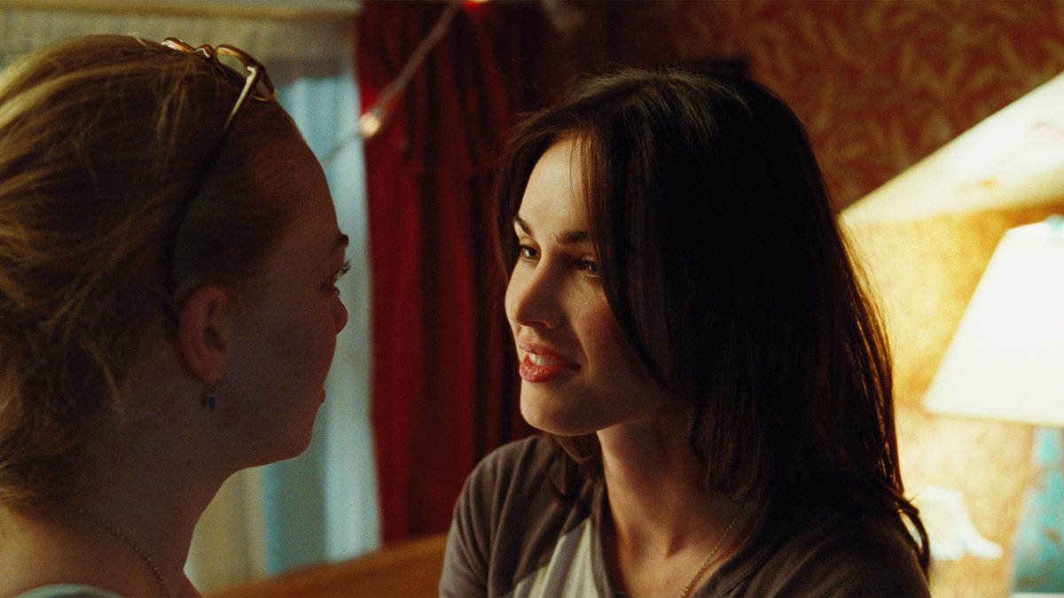 Essa cena do beijo de Garota Infernal fez história na adolescência de muita gente.