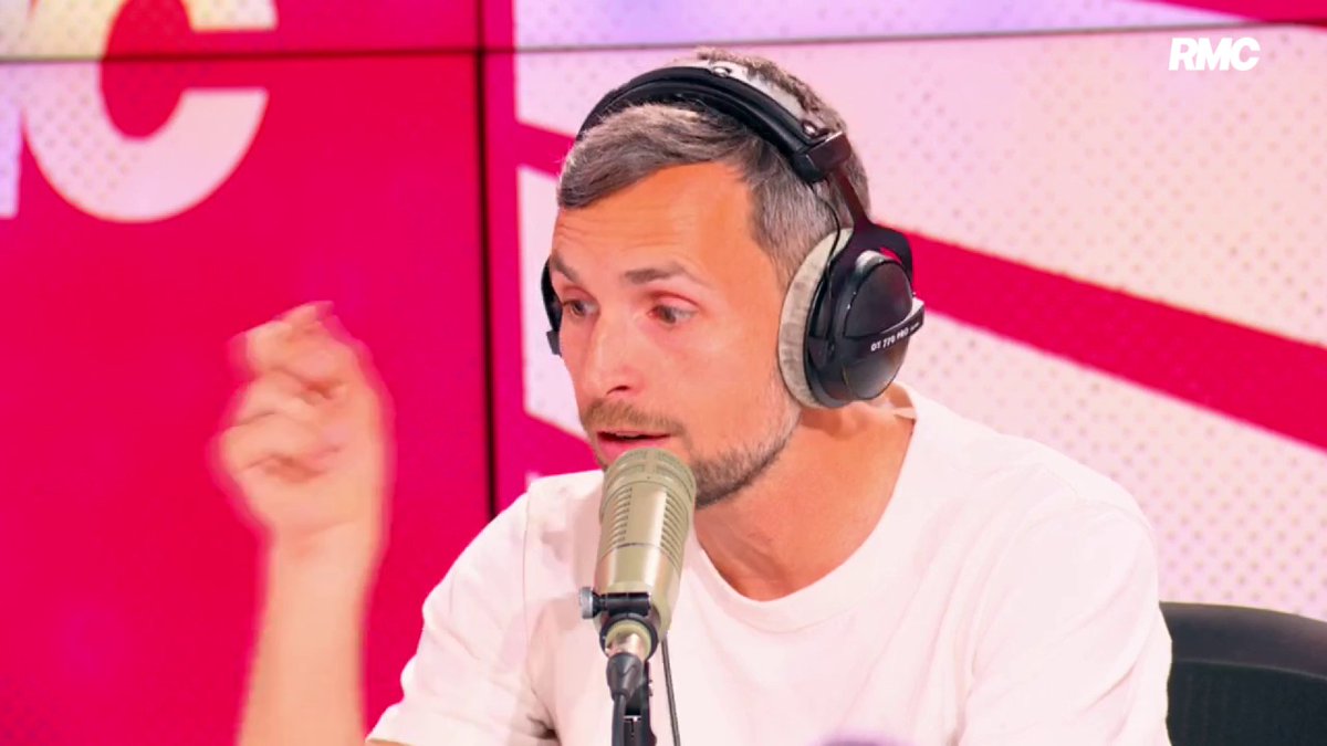 🗣"Le footballeur n'est plus ce qui est mis en avant ! Pourquoi venir avec sa femme ou ses amis !" Pour Jérôme Rothen les Trophées UNFP devraient se recentrer sur le sportif et être un moment de partage pour la Famille du Football.