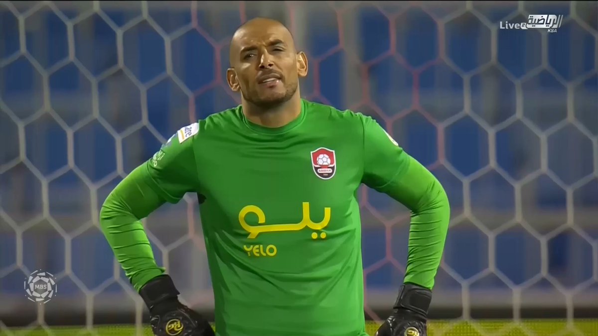 النصراوي مستغرب من السيناريو اللي شافه ما يدري ان الهلال حقق الدوري علينا بنفس هالطريقة