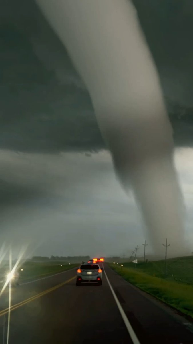 Intercepting a tornado in the Dominator 🌪️ Teams of expert storm chasers risk it all to venture into America's Tornado Alley in the new spinoff series In the Eye of the Storm: Chasers, premiering this Sunday at 10P. #EyeoftheStormChasers