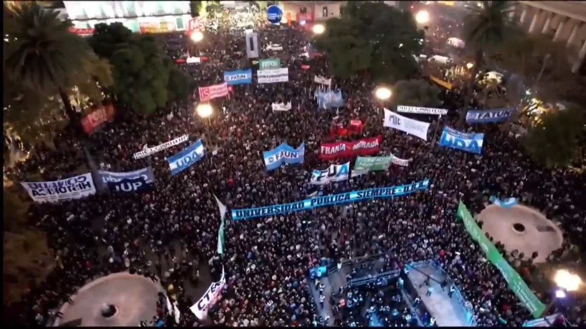"Plaza de Mayo": Por la Marcha Federal Universitaria para exigir que se cumpla la Ley de Financiamiento