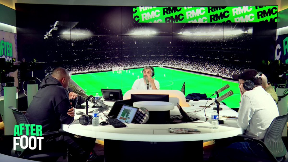๐จ Walid Acherchour ๐ซ๐ท ALLUME Florentino Pรฉrez ๐ช๐ธ : ยซ IL EST COMPLรTEMENT CUIT ! Cโest le Jean-Michel Aulas du Real Madrid ! ยป ๐ฅ ๐ฅ After Foot RMC