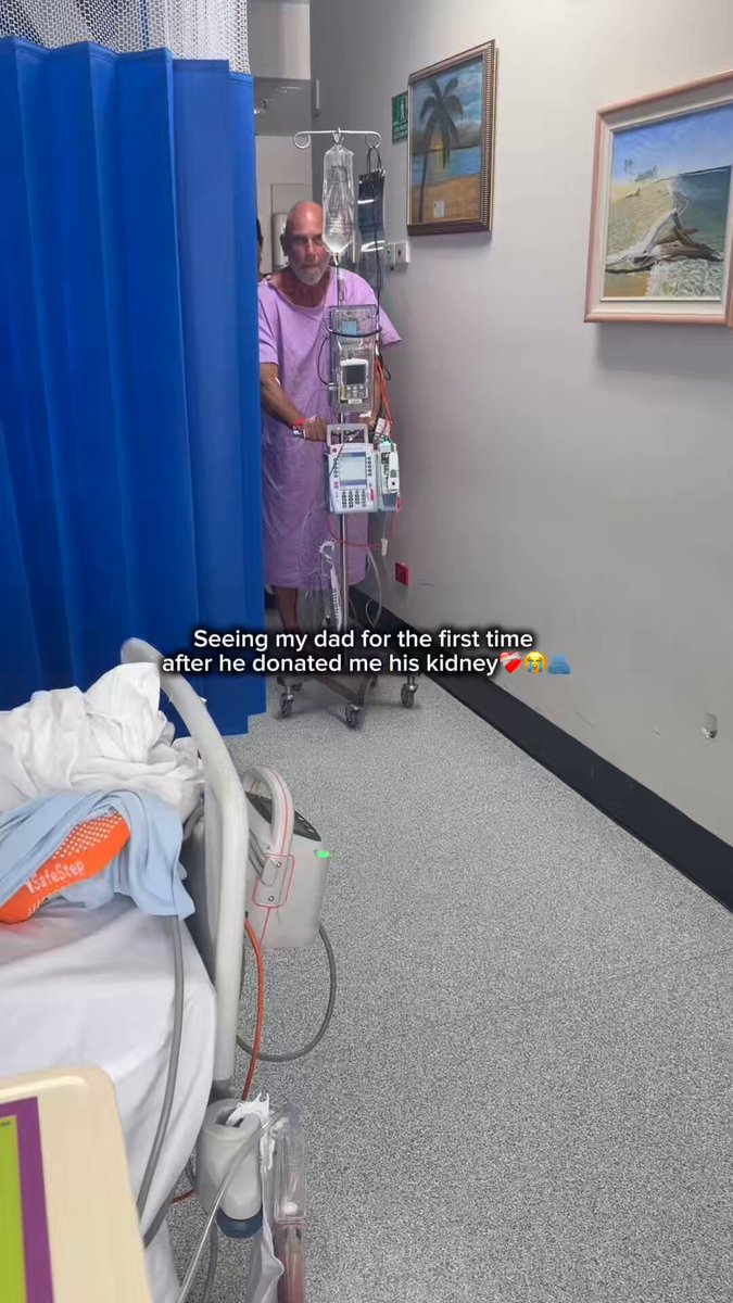 This dad is visiting his daughter for the first time since donating his kidney to her. She had written him a letter when she got out of surgery that said “thank you for not only giving life to me the first time, but choosing to do it again”🥹 “I know, that’s why I’m here.” ❤️ That father would walk to the end of the Earth for his baby girl. I’m sure all he felt was absolute relief that he could help and know that his daughter will enjoy her life and be happy and healthy. He would give a 1,000 kidneys for her. 💯 Have you ever been in this situation as the donor or the person receiving? Is there a greater love than self sacrificing yourself for the one’s you love?