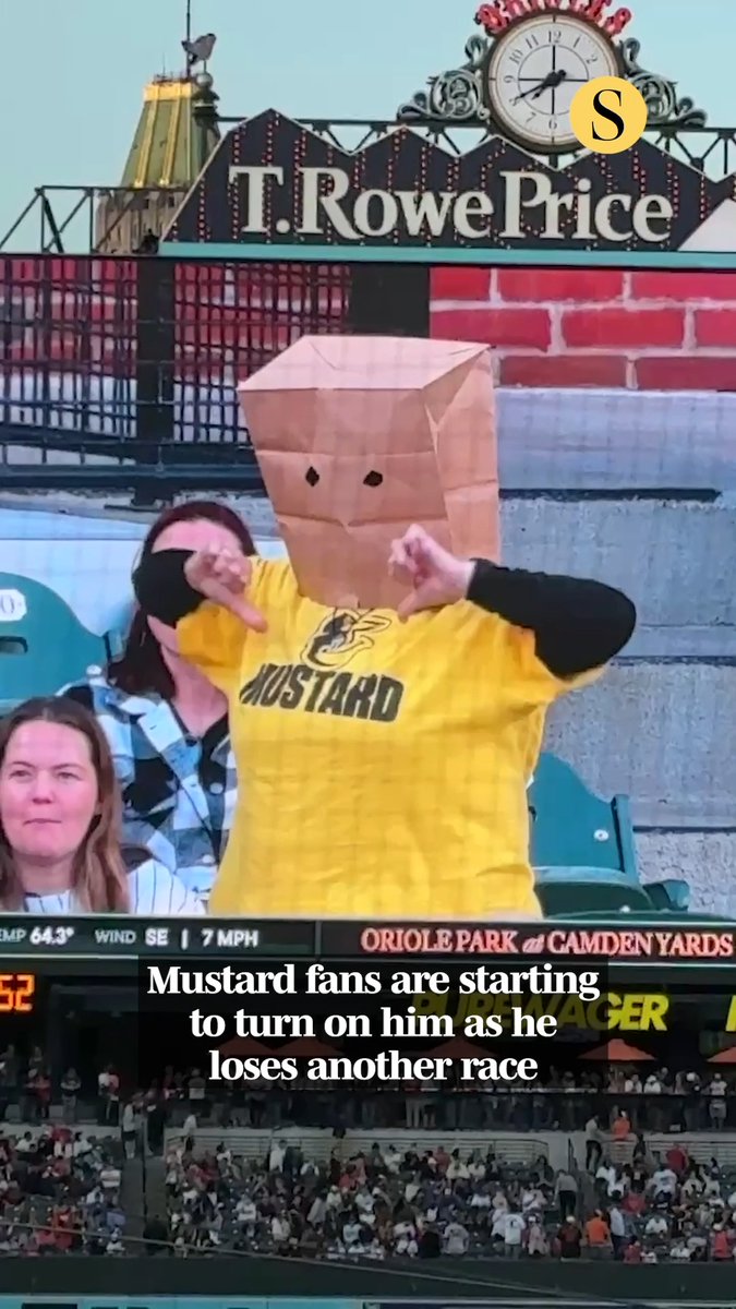 This Mustard fan is so embarrassed they showed up with a paper bag over their head. Mustard is now 0-23 this season in the hot dog race at Camden Yards. 🎥: Jacob Calvin Meyer, The Baltimore Sun