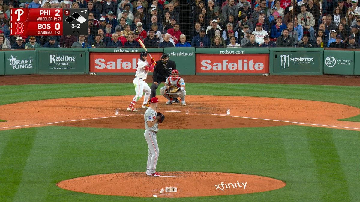Wilyer, the crowd, the dugout... Everyone at Fenway thought this one was gone 😭