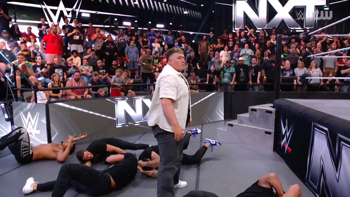 THIS IS A VERY BAD MAN 😱 Mason Rook just took out SIX men at once!!