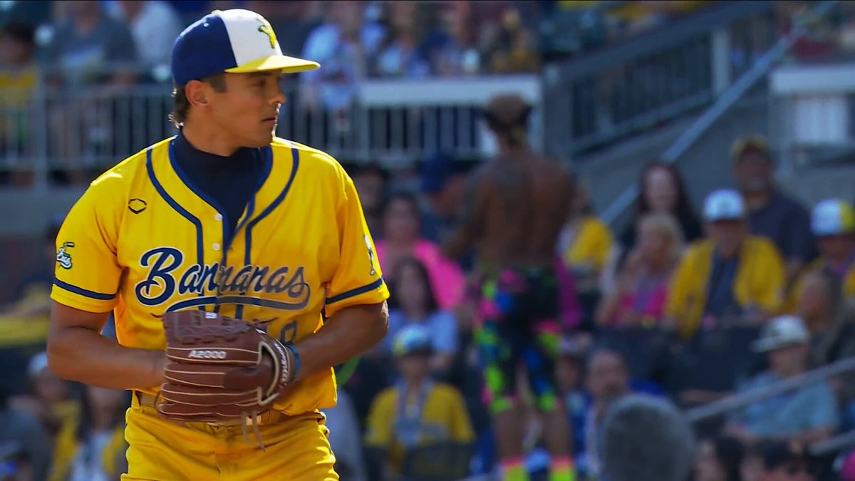 The Party Animals beat the Bananas in Truist Park with this heroic walk-off double from Jason Swan (Rich Homie Swan™) against the best closer in the league 🍿