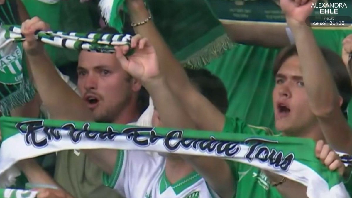 🟢⚽ #Stade2 | Qui c'est les plus forts? 50 ans après les poteaux carrés de Glasgow, retour sur l'épopée des Verts. ▶️ Retrouvez l'émission en replay : Et le documentaire Saint-Etienne 76 : une passion française sur la plateforme