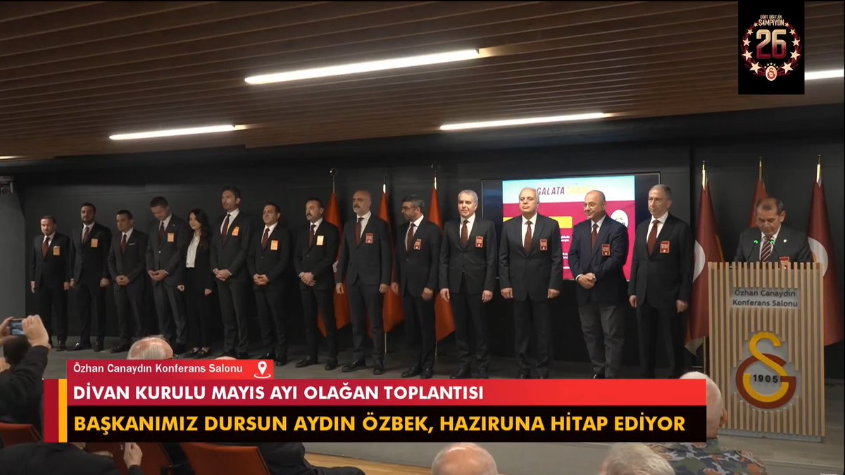 Dursun Özbek, yeni yönetim kurulu listesini tanıttı.