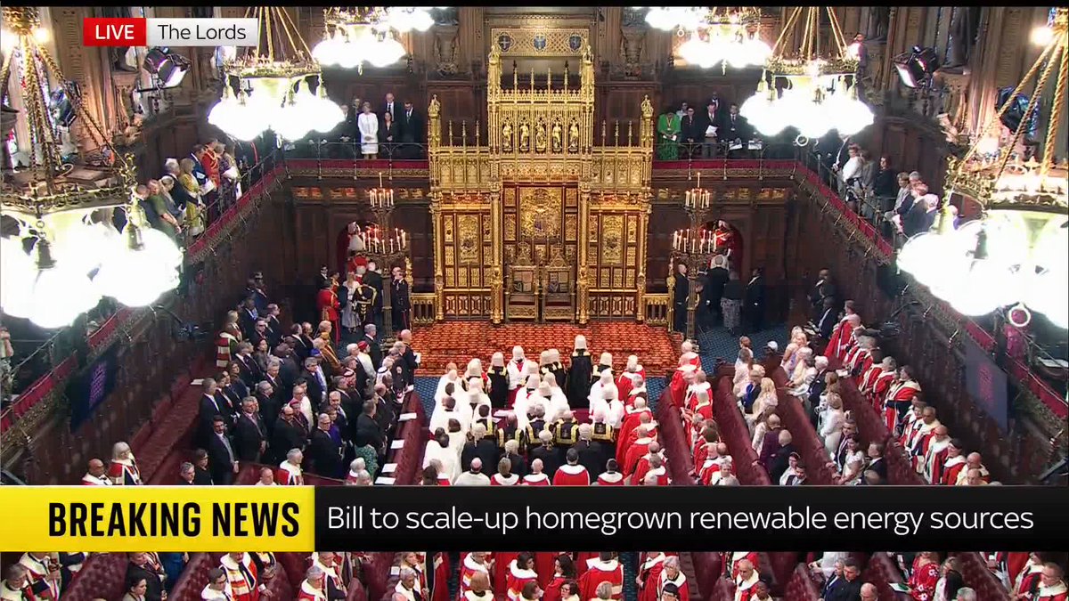 BREAKING: Wes Streeting has broken his silence on social media shortly after the King's Speech amid reports the health secretary is planning to resign and launch a leadership challenge against Sir Keir Starmer. Sky's Beth Rigby reports ⬇️