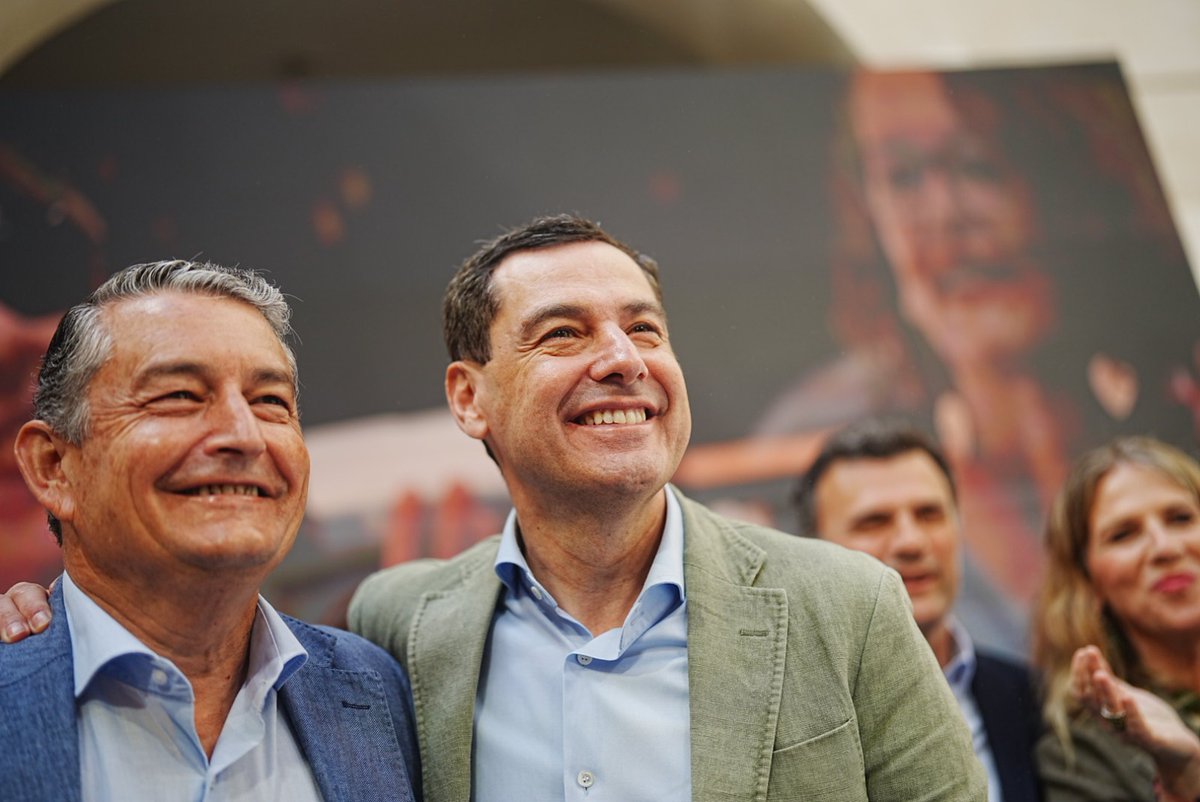 🔴 Volveremos a bajar con cabeza los impuestos en Andalucía. Bonificaremos con 100€ las gafas y lentillas de menores de 25 años. Menos IRPF para aliviar la subida de la inflación. Y deduciremos el IRPF para enfermos de ELA o personas que los cuidan. #ConLaFuerzaDeAndalucía
