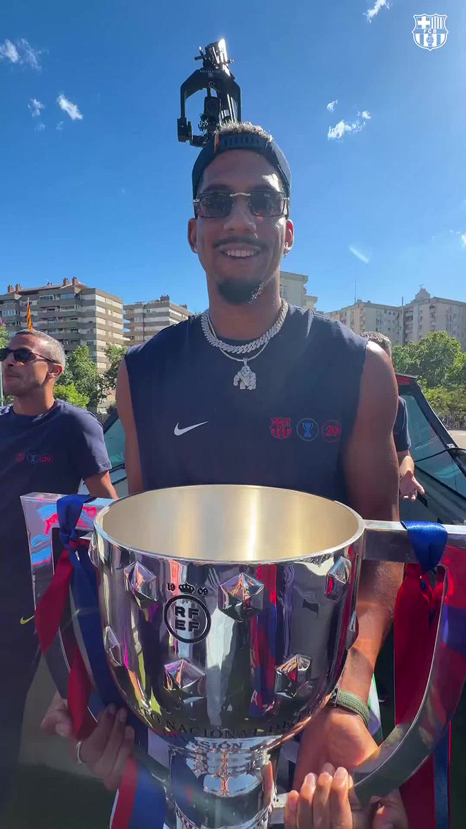 We are Barça, and we are the champions. 🏆