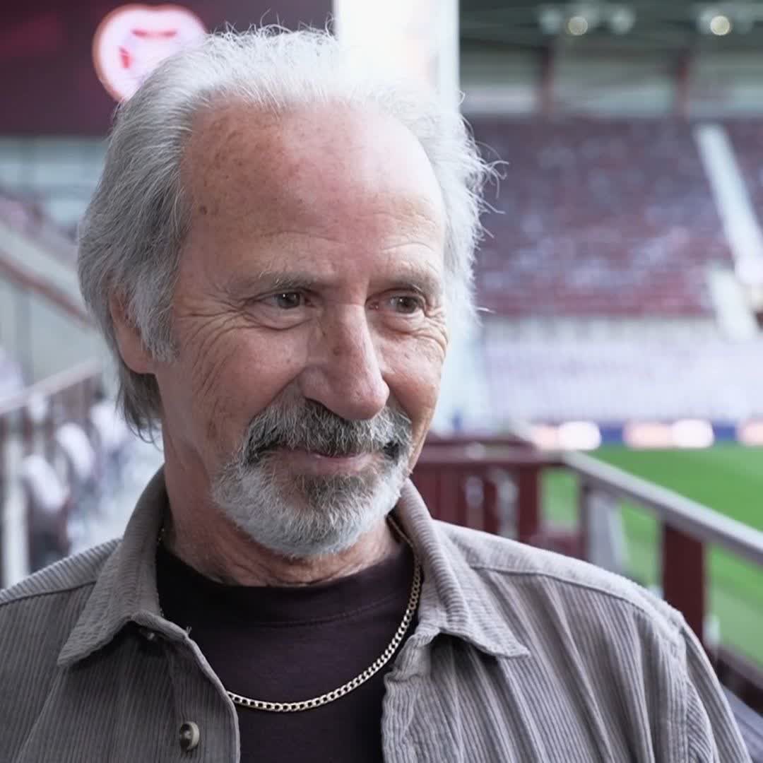 🗣️ “What an atmosphere in this place. It’s a colosseum.” Colin Chisholm is ready to give another rendition of The Hearts Song at Tynecastle as they face Falkirk in a 𝗵𝘂𝗴𝗲 game, live Sky Sports Football from 7pm 📺