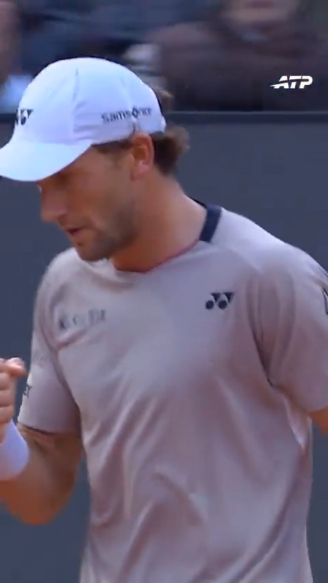 Power mode: ON 🔋 Casper Ruud rips a meaty forehand past Khachanov. Internazionali BNL d'Italia | #IBI26