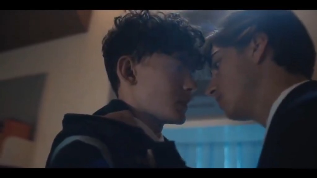 When you realize you were just a secret while they were living their life out loud. 😭
