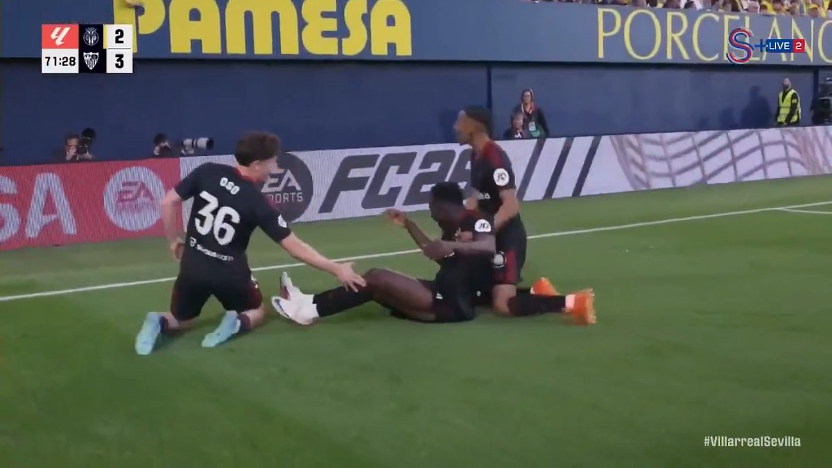 Küme düşme endişesi taşıyan Sevilla’nın son iki haftası 🔥 👀 90+1’de atarak Espanyol karşısında geri döndüler, 2-1 kazandılar. 👀 Villarreal karşısında 2-0 geri döndüler, 3-2 kazandılar.
