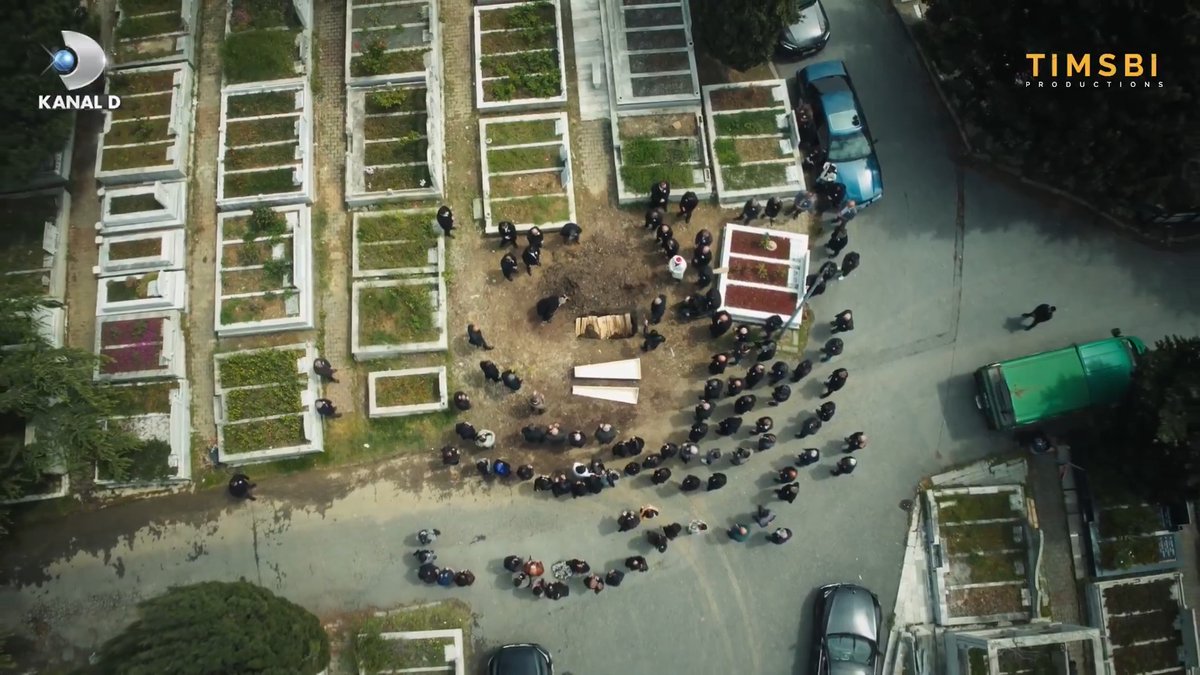 Müslüm’ün son yolculuğu… #EşrefRüya yeni bölümüyle #KanalD’de. @kanald TİMSBİ Productions