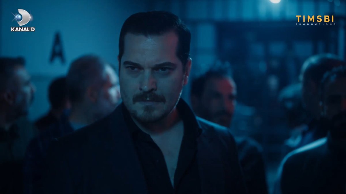 “Celo Ağa’nın dışarıdaki adamı Muzo öldü!” Ve isyan başladı. 🔥 #EşrefRüya yeni bölümüyle #KanalD’de. @kanald TİMSBİ Productions