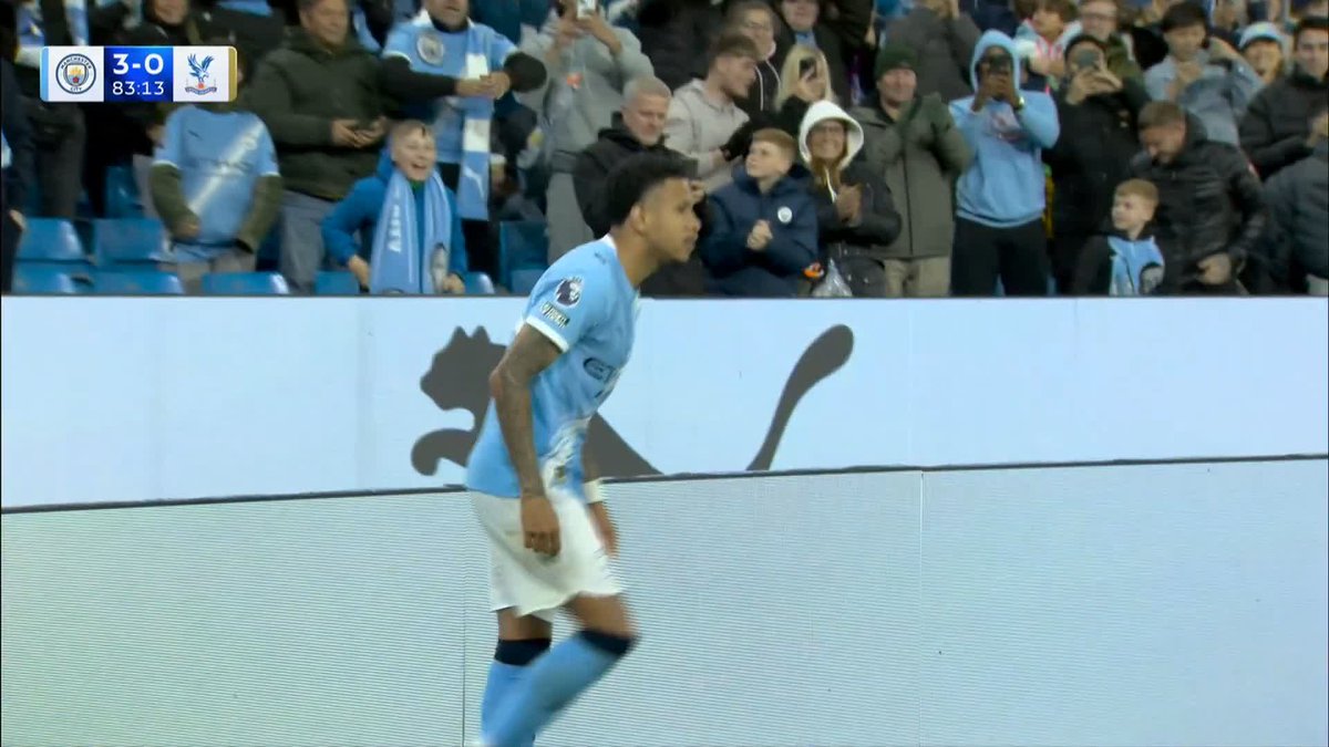 Rayan Cherki charges forward for Manchester City and feeds it through to Savinho who finds the back of the net ⚡️