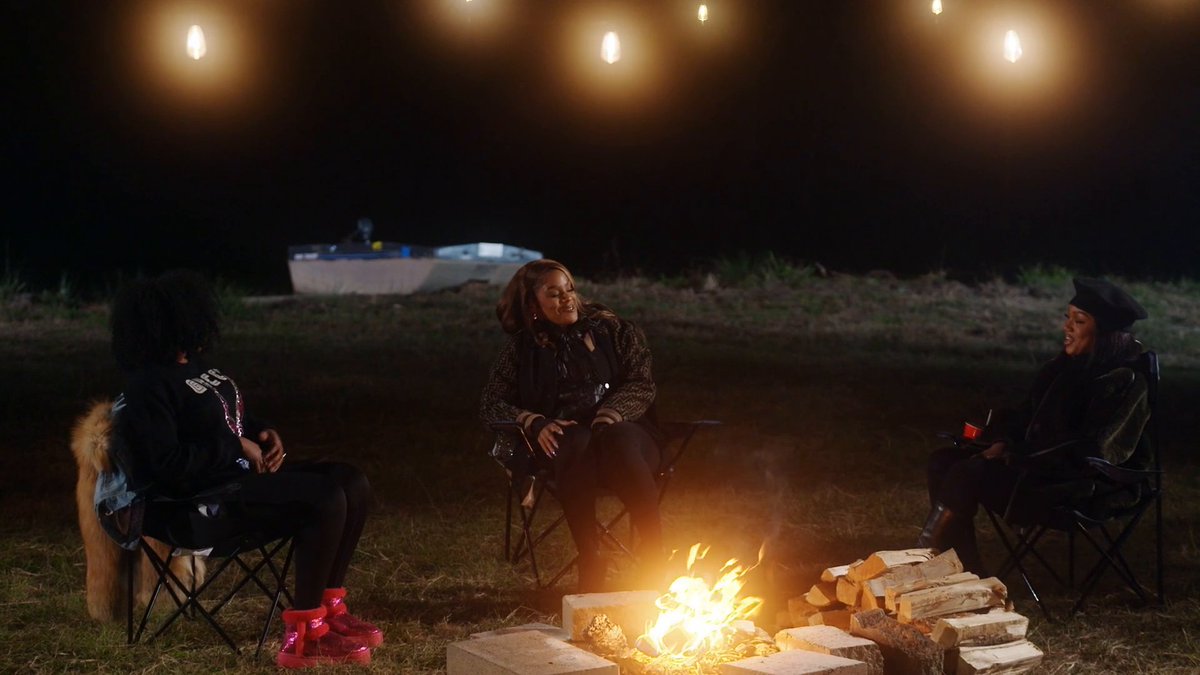 Something about that fire pit got Ashley and Yandy finally saying what needed to be said. At this point, Kendraโs fire pit is doing the Lordโs work. ๐๐พ๐ฅ #LHHATL