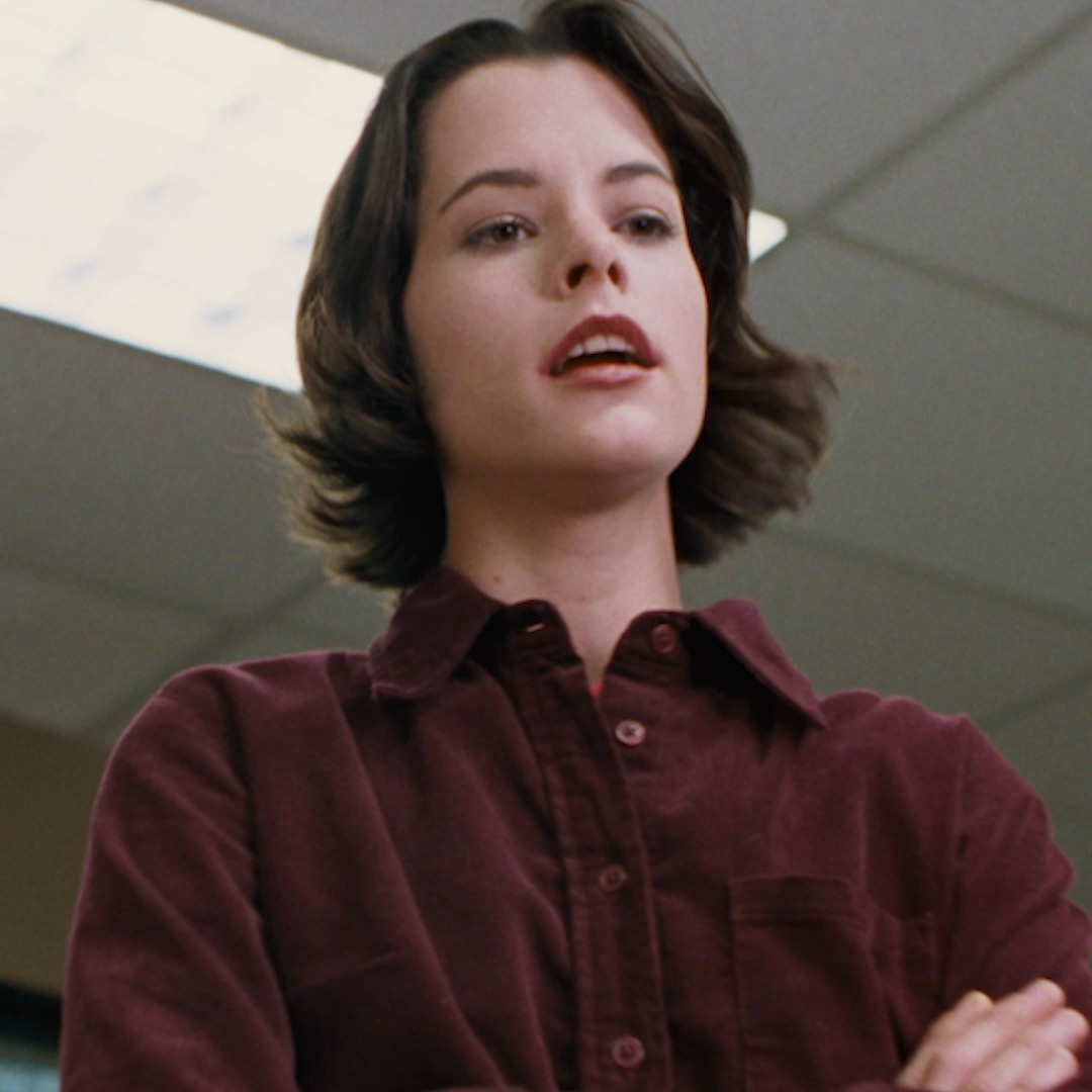 Evening viewing recommendation? On Criterion Channel, watch CLOCKWATCHERS (1997)! Jill Sprecher’s indie gem stars Parker Posey, Lisa Kudrow, Toni Collette, and Alanna Ubach in a deadpan time capsule of late-90s corporate culture that brilliantly captures the malaise and muzak-set absurdity of life inside the cubicle.