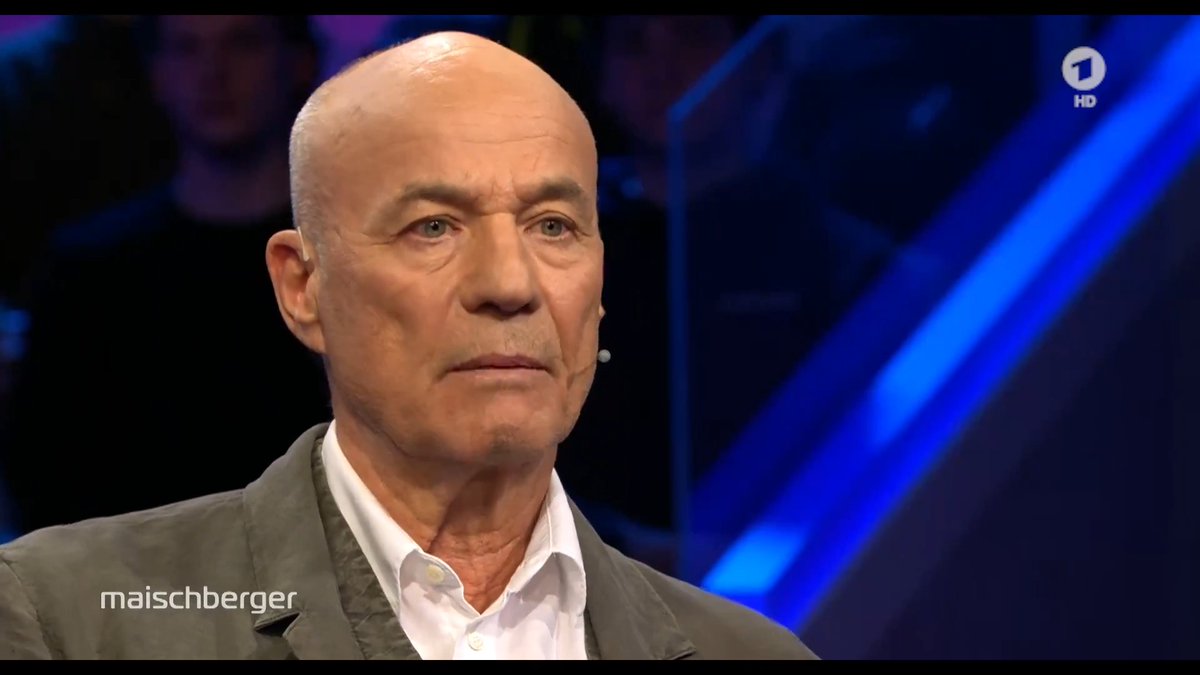 Man müsse in Deutschland dafür sorgen, „dass es eine soziale Gerechtigkeit gibt, dass Menschen, die hart arbeiten, auch gutes Geld verdienen”, so Heiner Lauterbach. Das gelte vor allem für Berufe wie z.B. Krankenschwestern, Polizisten oder Feuerwehrleute. #maischberger
