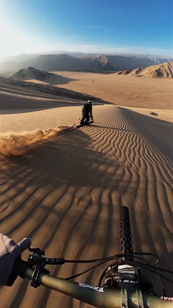 Shredding the world's tallest sand dune 🏜️ ⛷️ Victor Broquedis 🚲 Kilian Bron 📍 Cerro Blanco, Peru #GoPro #Ski #MTB #POV