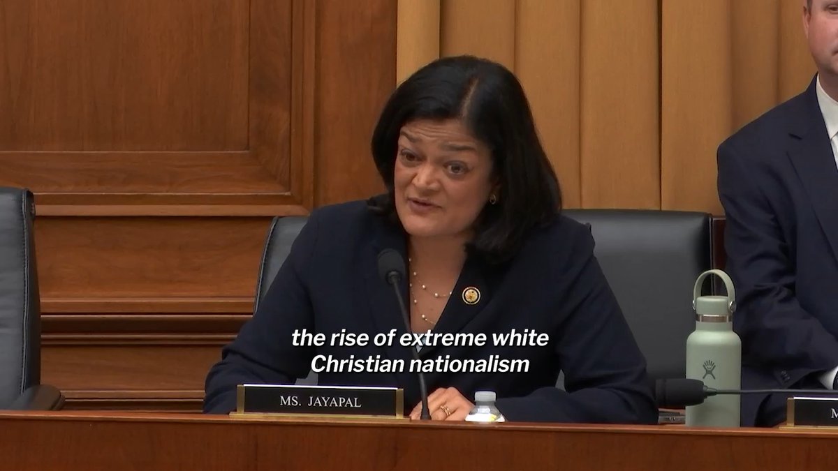 Has there ever been legislation introduced in the US to adopt Sharia law? No. Does Sharia law require Muslims to violate US laws? No. Are there any US courts that follow Sharia law? No. Despite all this, Republicans held another hearing to promote their islamophobia. Disgusting.