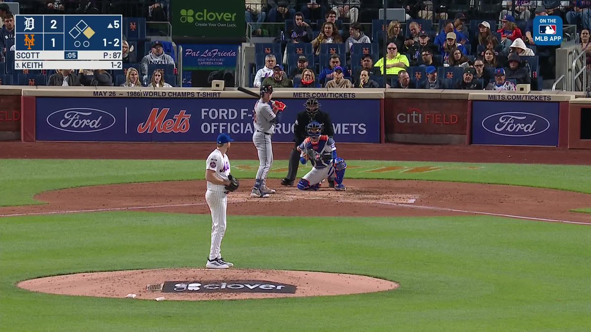Probably the best play Ive seen Mark Vientos make as a first baseman