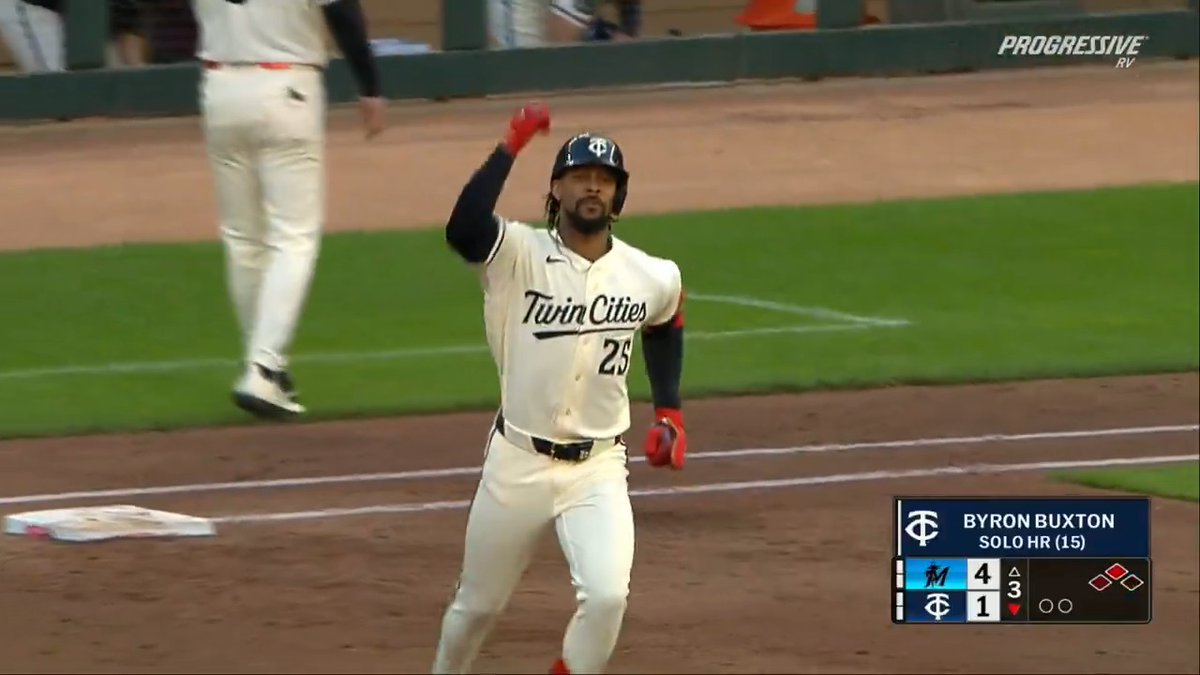 2 at-bats, 2 home runs for Byron Buxton 😤