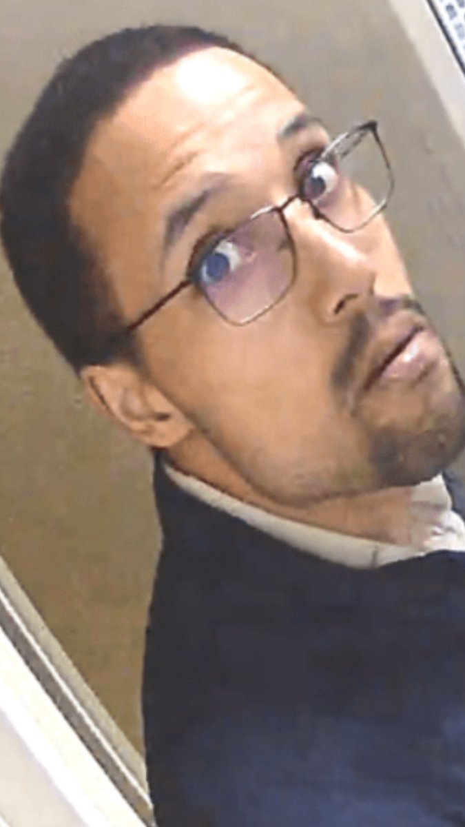 SPREAD THE WORD! Do you know this man? Seattle police identified a suspect in the May 10 murder of a University of Washington student on Wednesday, and they are asking the public to look closely at the photos and see if anyone can help police capture the person. The suspect is a light-skinned black man approximately 5’7” described as thin build, wearing a long-sleeve dark blue full zip shirt with a light triangle style emblem inside a circle on the left front, a white collared shirt underneath, dirty blue jeans, dirty dark, possibly gray shoes with a light sole, police said. The suspect is tied to the killing of a University of Washington student Sunday night at an apartment complex filled with other UW students. Full story here: #komo #komo4 #komonews #seattle #uw #trans #transgender #murder #suspect #spreadtheword