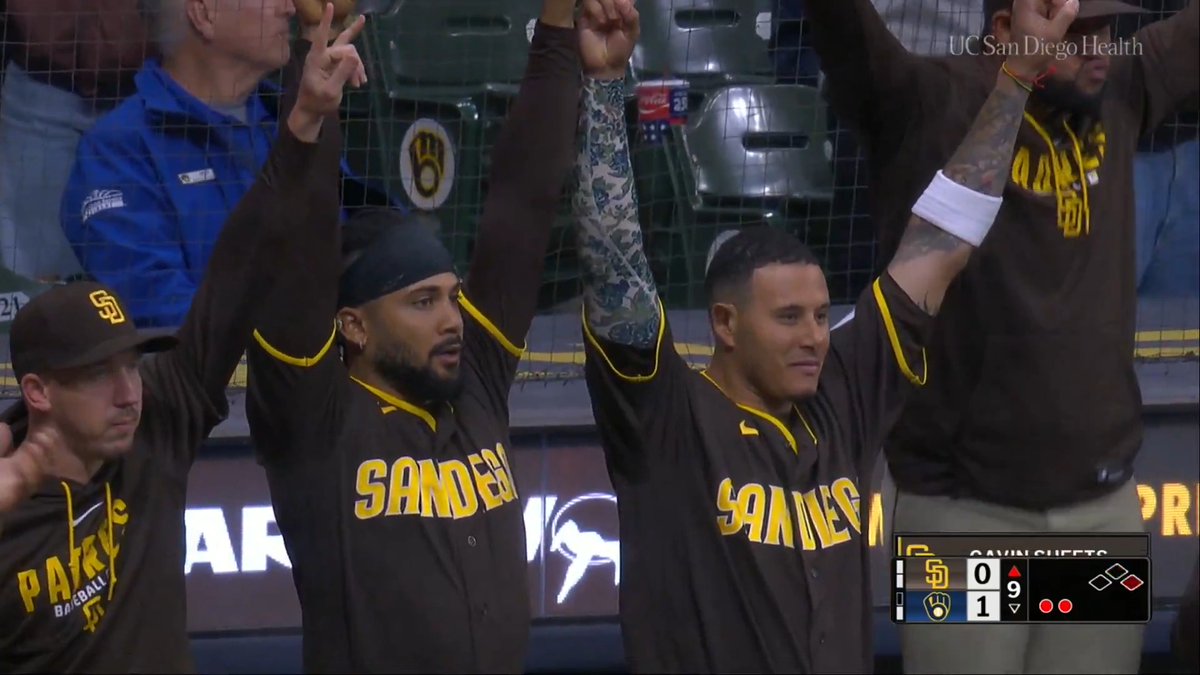 GAVIN SHEETS 9th-INNING HEROICS Down to their last out, the San Diego Padres have rallied!