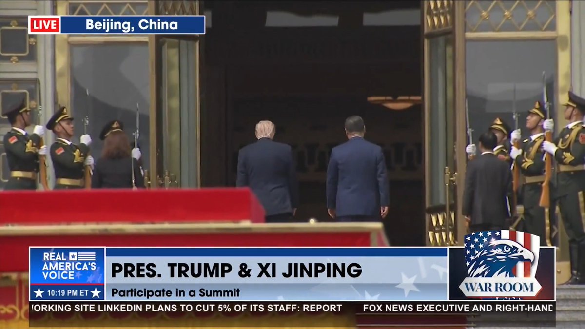 President Trump and President XI Enter Hall Main Entrance Jack Posobiec and Steve Bannon remark that only the leaders can enter the hall through the red carpet entrance. Everyone else must enter through side doors. @bannons_warroom @jackposobiec