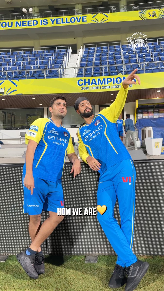 Just two chill guys ✌️ until the game mode begins 😤🔥 #WhistlePodu #Yellove