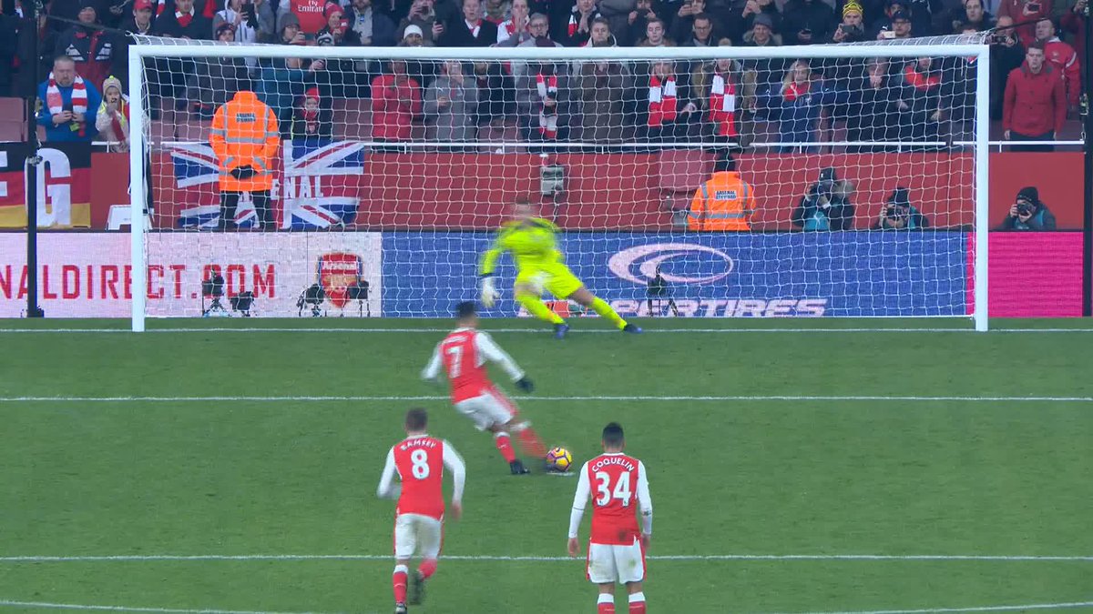 Who remembers this 98th-minute Panenka penalty from Alexis Sanchez against Burnley? 🔴