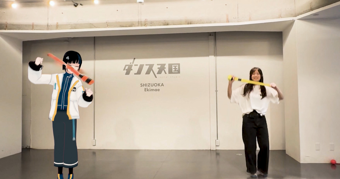 ポイっていう振り回すジャグリング道具！ 2人でやるペアポイ！ よく見ると腕と道具も絡まらなくてすごいを感じてください！ よく見たらリアルとバーチャルも絡まらなくてすごいのも感じてください！ 僕がこの道具が下手でリアルジャグラーに負担を強いてるところには気づかないでください！