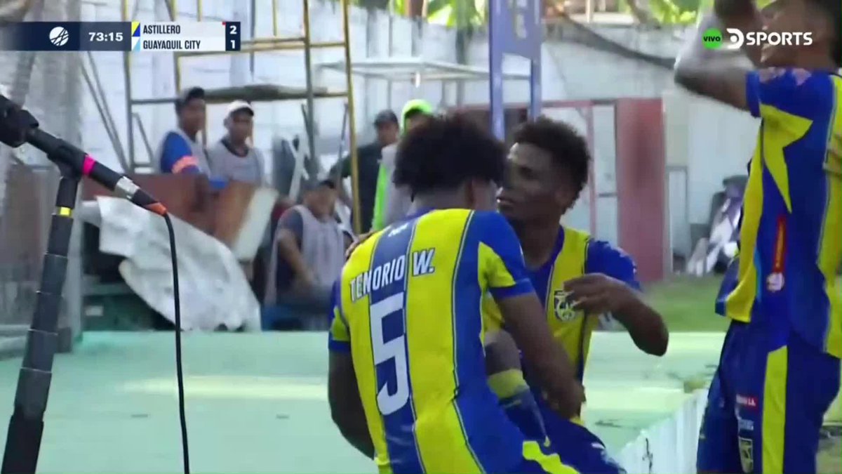 ¡CREYÓ QUE ERA MESSI! Golazo de Solís para poner al Astillero 2-1 arriba contra Guayaquil City. #CopaEcuadorEnDSPORTS Presentado por Sportbet