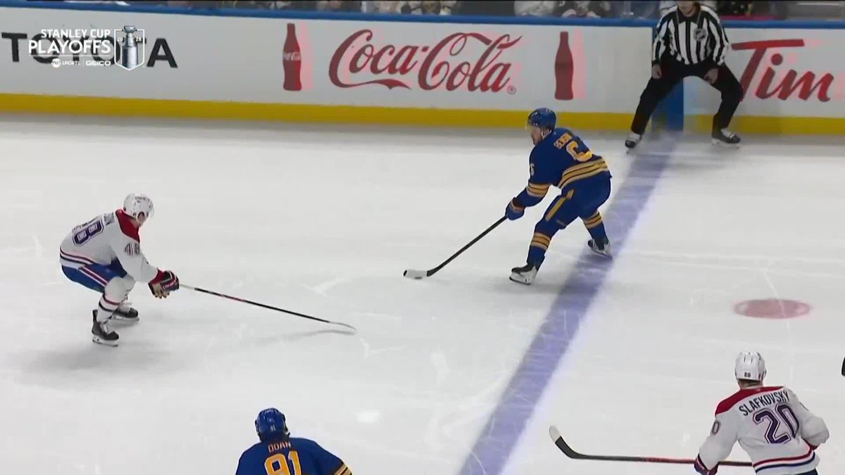 BACK AND FORTH PLAY OFF HOCKEY🍿