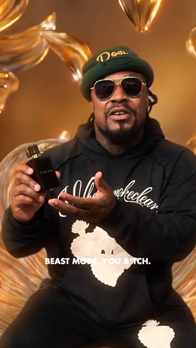 Marshawn in the Seahawks schedule release 😂 (via Seattle Seahawks)