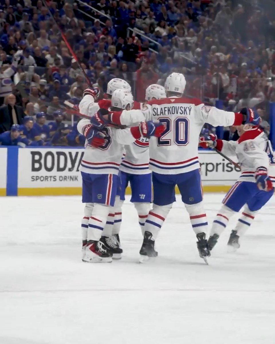 Ne clignez pas des yeux, cette frappe est plus rapide que l'éclair NFL schedule release videos are cool and all but have you seen this release? #GoHabsGo