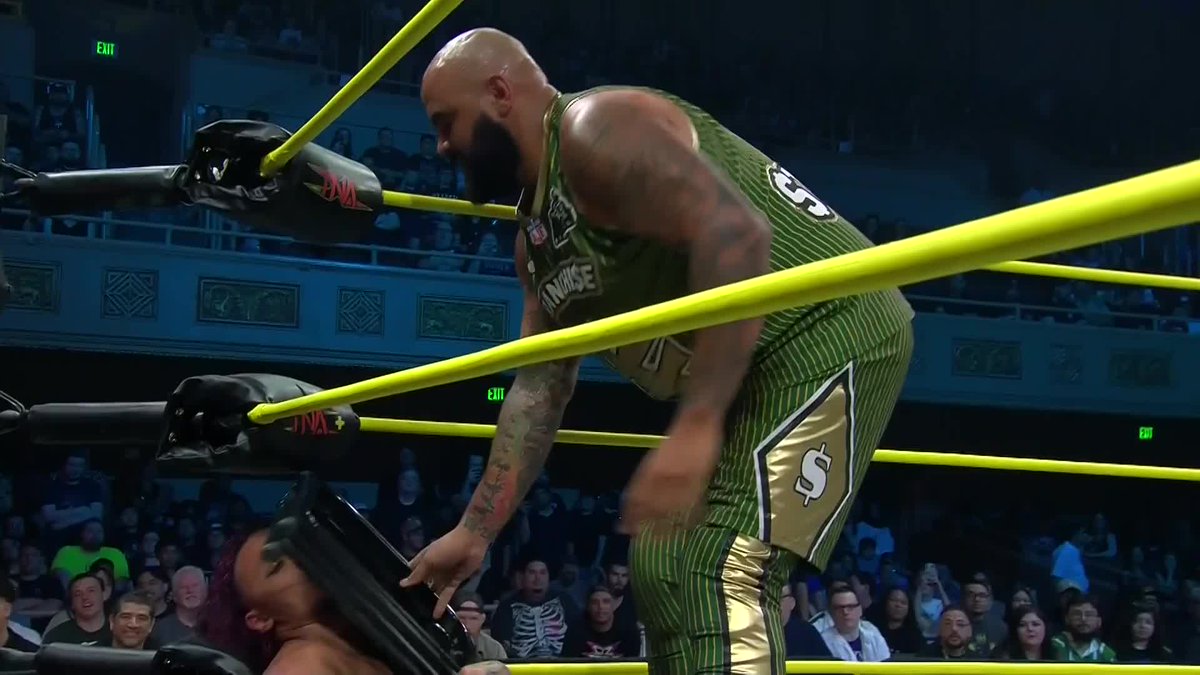 .A.J. FRANCI$ 💰 gives KC Navarro a little extra Tennessee Whiskey! #TNAiMPACT