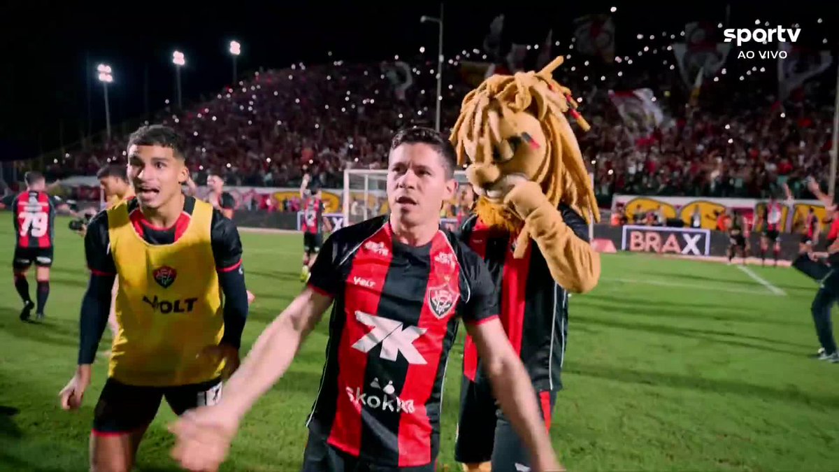 A festa no Barradão após a classificação do Vitória sobre o Flamengo na 5ª fase da Copa do Brasil. 🎥 sportv | ge