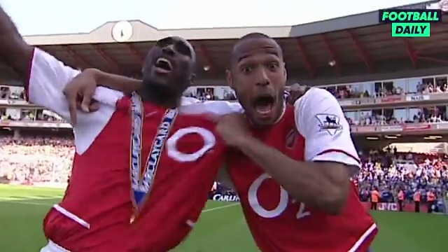 🗣️ “GOONER, GOONER!” 🤣❤️ Thierry Henry had to let everybody know about Sol Campbell after Arsenal were crowned Premier League champions, on this day in 2004. 🏆