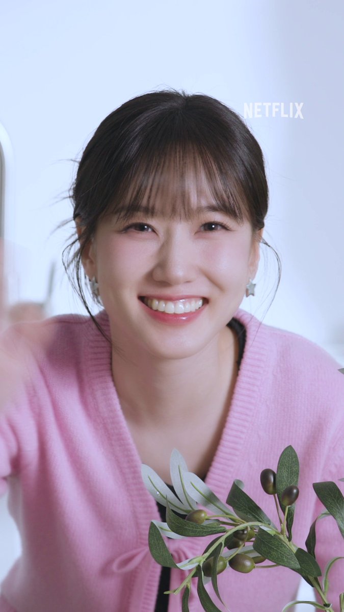 🤟넷플릭스로 순간이동 할 시간입니다, 얍!🤟 <원더풀스> 지금 공개. 오직 넷플릭스에서 절찬 스트리밍 중.