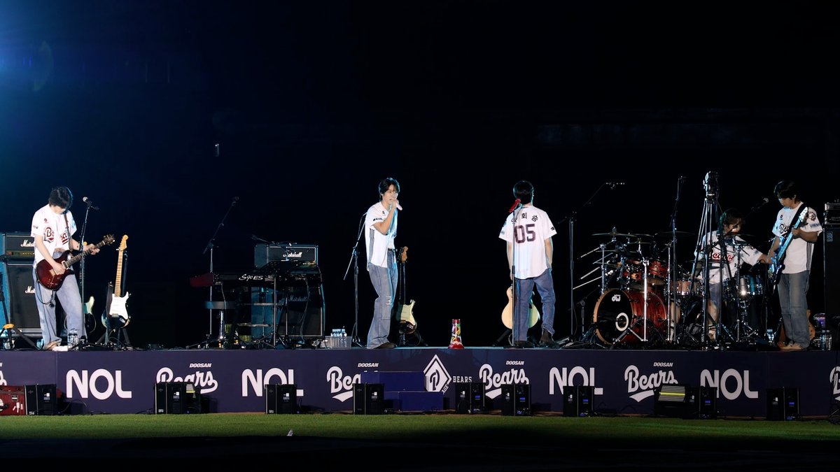 두산 베어스 D-STAGE BEHIND | N.Flying (엔플라잉) ⚡ #NFlying #엔플라잉