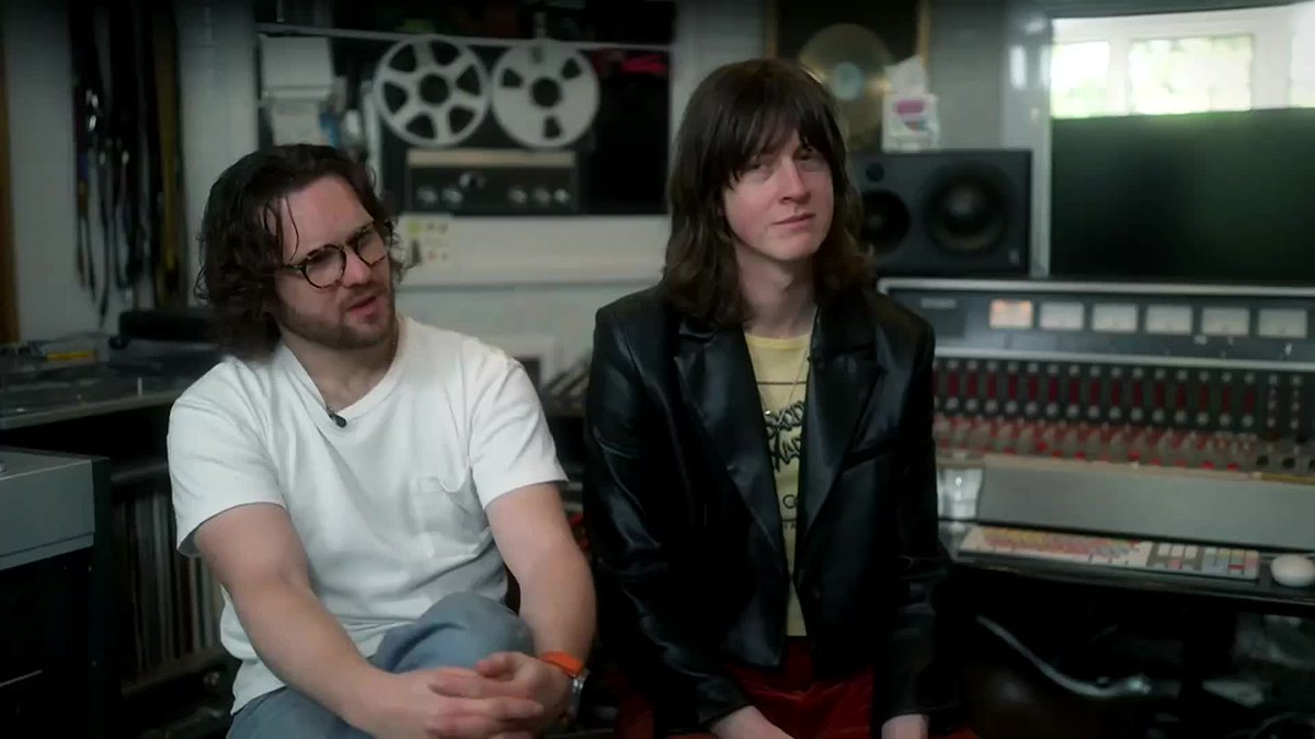 Blossoms speak on their love of Man City and their hopes of Vincent Kompany to take over if Pep Guardiola is to leave ⚽️ Watch the full interview on Premier League Friday LIVE from 5pm this evening 🚨