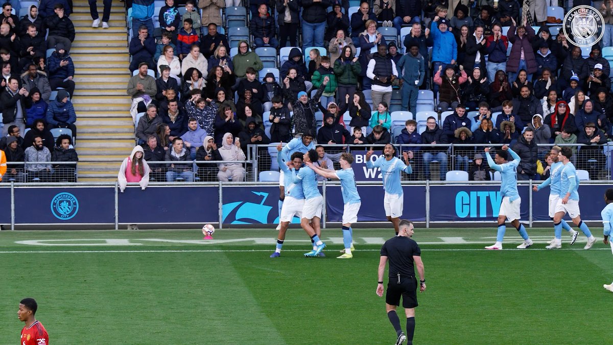 Free-kick perfection 😮‍💨