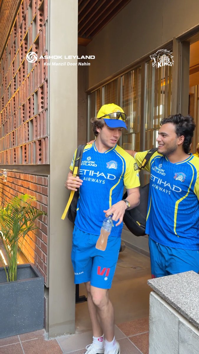 Enroute Ekana! 🚌💛 #WhistlePodu #LSGvCSK