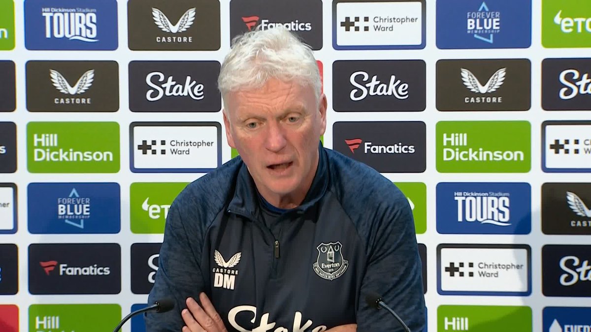 "He's been the glue that's kept an awful lot together behind the scenes" 🗣️ David Moyes reacts to the news that Seamus Coleman will be leaving Everton at the end of the season 🔵